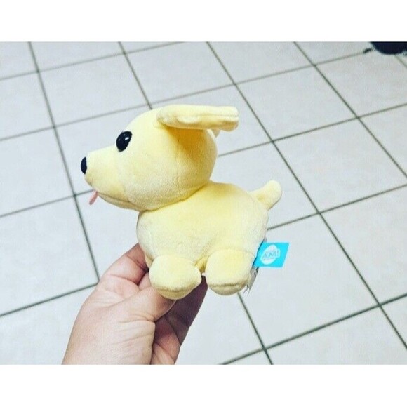 2024 Adopt Me! 5" Surprise Plush Pets Series 4 Common Dog - Picture 4 of 11